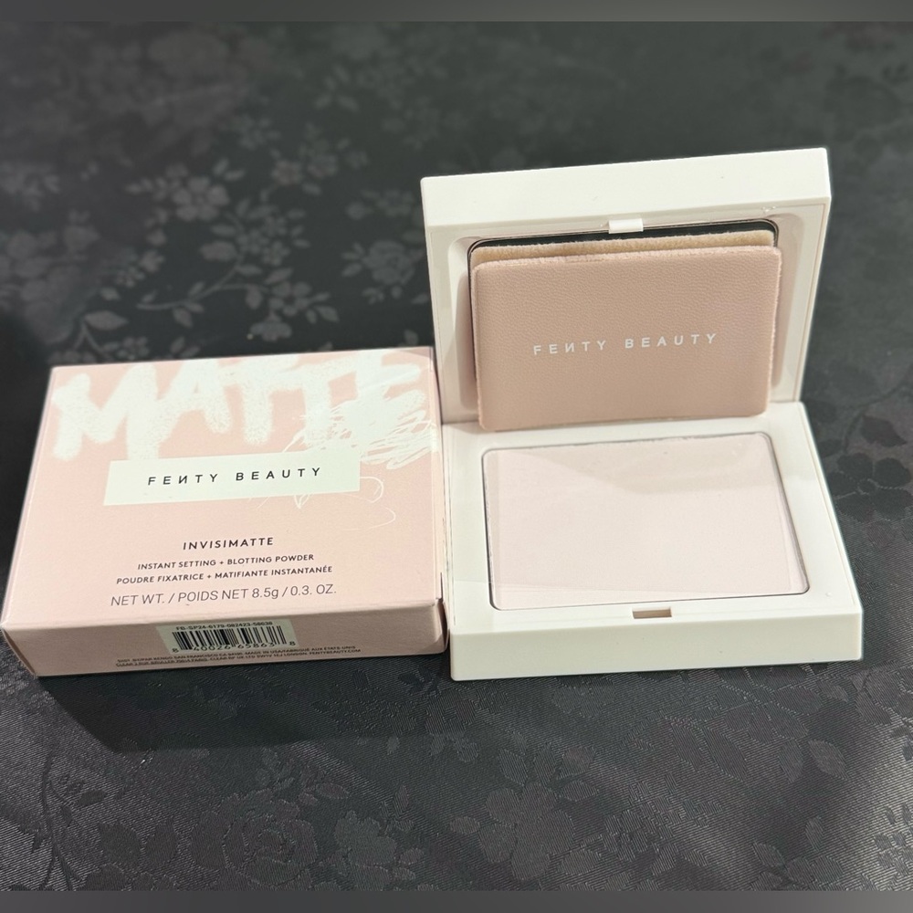 Fenty Beauty Invisimatte Instant Setting Blotting Powder